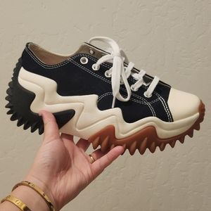 Converse Run Star Motion